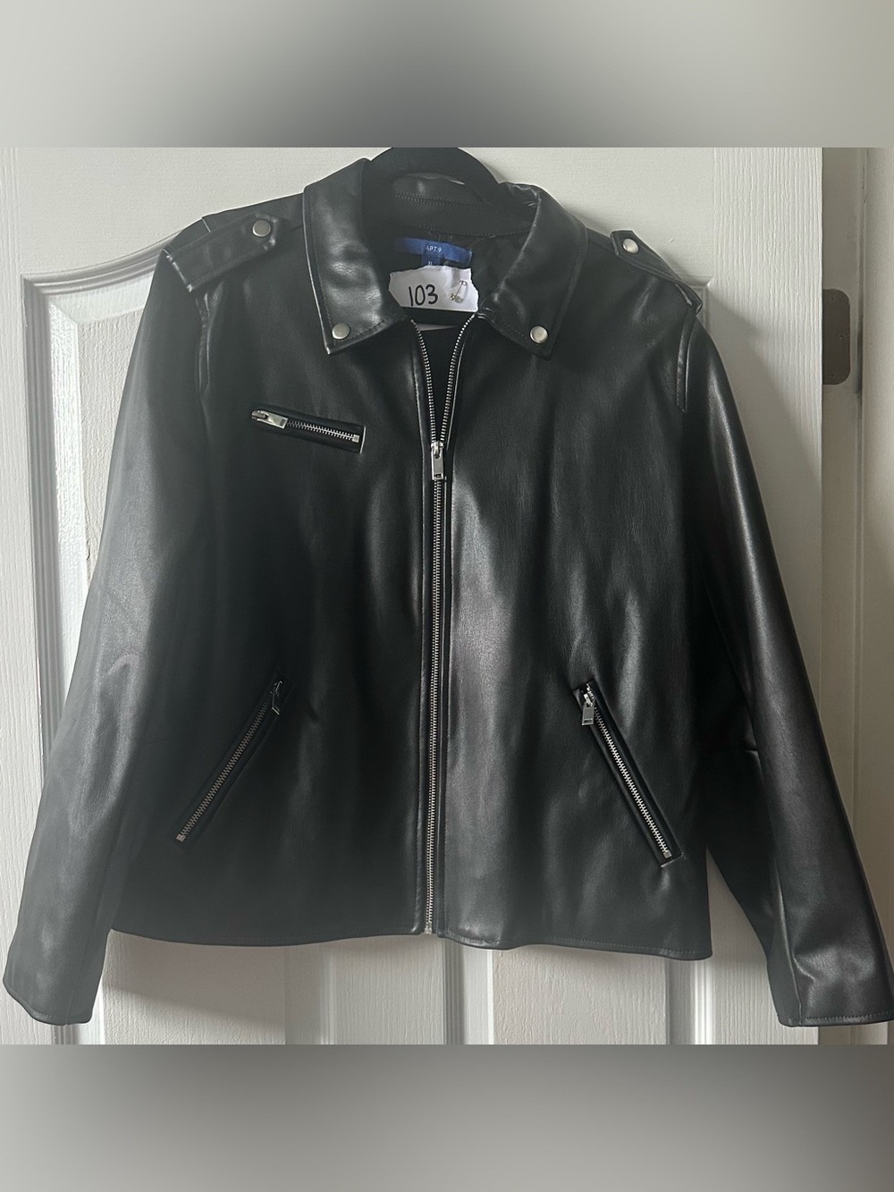 Apt. 9 Women's Black Leather Zip-Front Moto Jacket